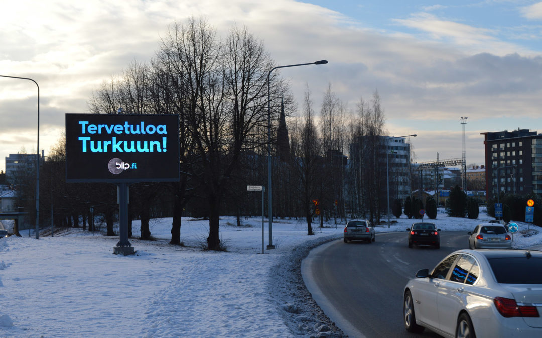 Ulkonäyttö – Turun mediaverkosto – Naantalin pikatie